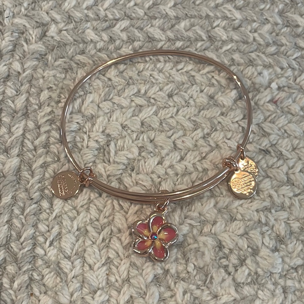 Alex and Ani Tropical Plumeria Bangle - Rose Gold